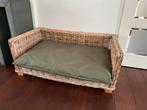 Rotan honden bank / sofa / mand 100 x 70 cm incl. kussen !, Dieren en Toebehoren, Ophalen, Zo goed als nieuw, Riet