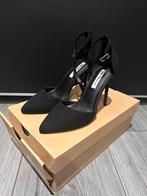 Dames hakken, Kleding | Dames, Schoenen, Ophalen of Verzenden, Zo goed als nieuw, Zwart