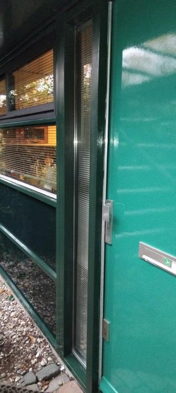 Schilder voor binen en buiten. beschikbaar voor biedingen