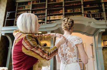 Tweedehands Pronovias Trouwjurk | Model Enol | Fit & Flare | beschikbaar voor biedingen