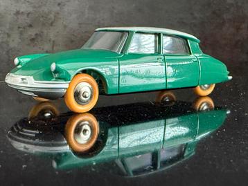 Dinky Toys Citroen DS 19 beschikbaar voor biedingen