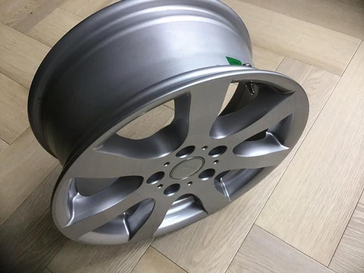 Nieuwe Aluminium velg 15” voor Knaus,Hymer,Tabbert enz., Caravans en Kamperen, Caravan accessoires, Zo goed als nieuw, Ophalen of Verzenden