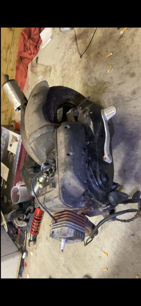 Vespa lx 2t blok, Fietsen en Brommers, Brommeronderdelen | Scooters, Gebruikt, Vespa, Blok, Ophalen of Verzenden