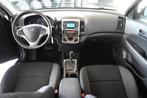 Hyundai i30 CW 1.6i i-Motion Business Automaat Ecc Trekhaak, Auto's, Euro 5, Stof, Gebruikt, 4 cilinders