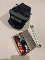 Agu zadeltasje met bandenplak set - Nieuw, Fietsen en Brommers, Fietsaccessoires | Fietsgereedschap, Ophalen, Nieuw, Gereedschapsset