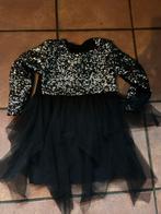 Zwart glitter kerstjurkje maat 110/116 z.g.a.n., Kinderen en Baby's, Kinderkleding | Overige, Ophalen of Verzenden, Zo goed als nieuw