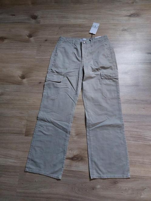 Zandkleurige  cargobroek, ZARA maat 40 NIEUW, Kleding | Dames, Broeken en Pantalons, Nieuw, Maat 38/40 (M), Overige kleuren, Ophalen of Verzenden