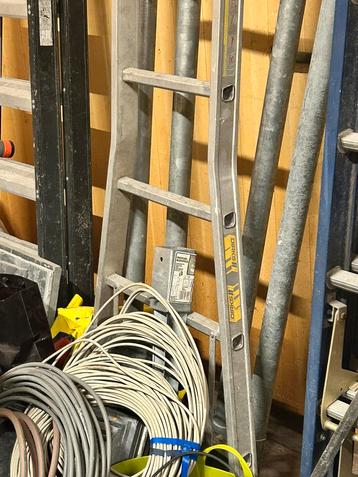 Aluminium ladder beschikbaar voor biedingen