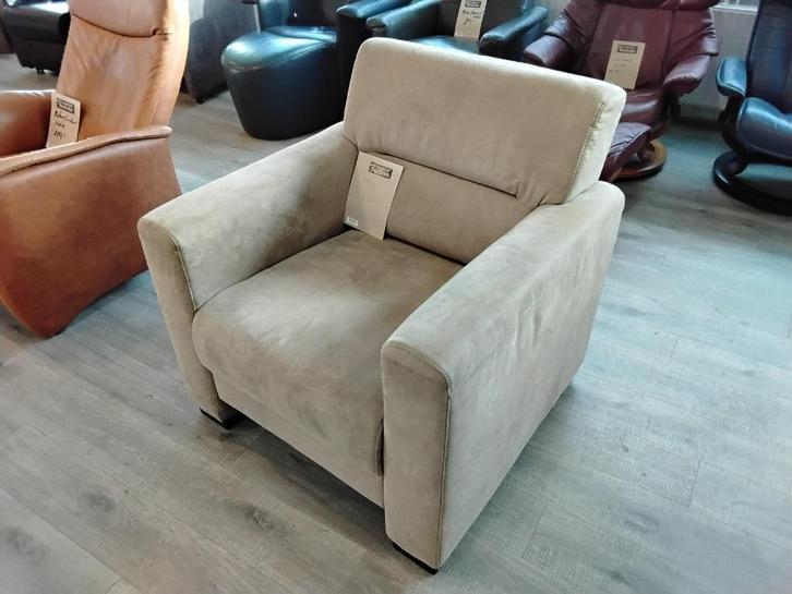Mooie fauteuil, microvezel. Voor 125=. Second Life Wolvega!, Huis en Inrichting, Stoelen, Zo goed als nieuw, Eén, Overige materialen