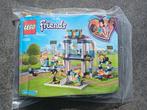 Complete LEGO Friends set 41338, het sportveld., Ophalen of Verzenden, Zo goed als nieuw, Complete set, Lego