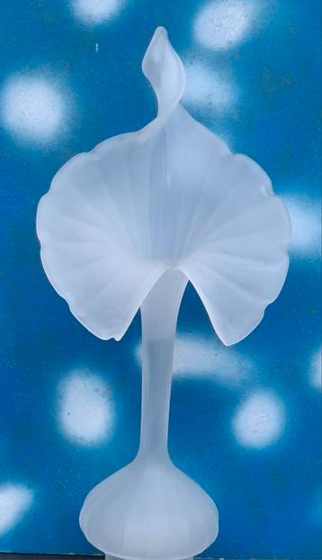 Frosted Orchidee vaas.  Solifleur. Leerdam? 36 cm. beschikbaar voor biedingen