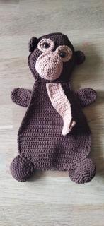 gehaakt aapje met bevestiging voor speen, Ophalen of Verzenden, Zo goed als nieuw, Overige typen