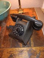 Oude bakelieten telefoon als decoratie, Antiek en Kunst, Ophalen of Verzenden
