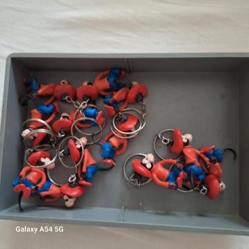 Vintage Sleutelhangers - Diverse Figuurtjes beschikbaar voor biedingen