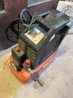 Kleine compressor, Doe-het-zelf en Verbouw, Compressors, Ophalen, Gebruikt, 6 tot 10 bar, Minder dan 200 liter/min