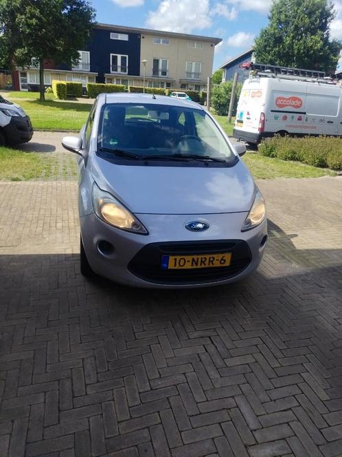 Ford Ka 1.2 51KW 2010 Grijs, Auto's, Ford, Particulier, Ka, Benzine, B, Hatchback, Handgeschakeld, Origineel Nederlands, Zilver of Grijs