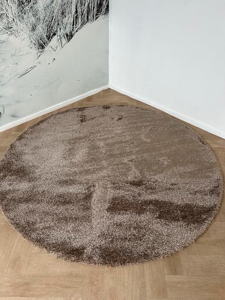 Vloerkleed Glamour shaggy 200cm rond champagne, Huis en Inrichting, Stoffering | Tapijten en Kleden, Nieuw, 200 cm of meer, 200 cm of meer