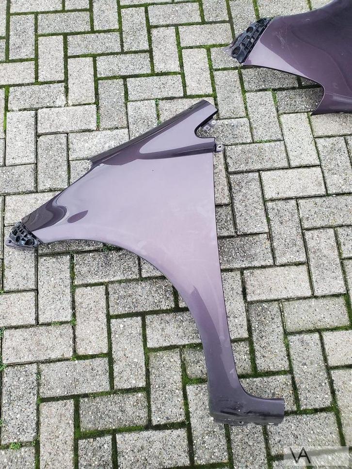 Toyota IQ voorscherm links 2009 - 2014 klein blutsje €50, Auto-onderdelen, Carrosserie en Plaatwerk, Spatbord, Toyota, Links, Gebruikt