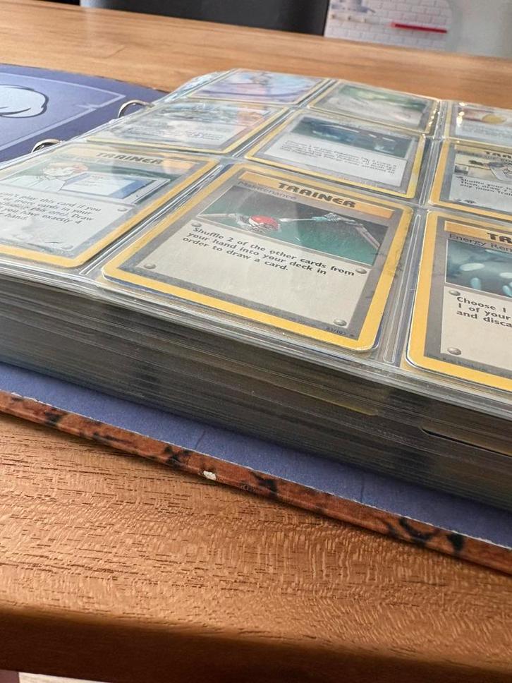 Hele partij pokemon kaarten (612 stuks), Hobby en Vrije tijd, Verzamelkaartspellen | Pokémon, Zo goed als nieuw, Meerdere kaarten