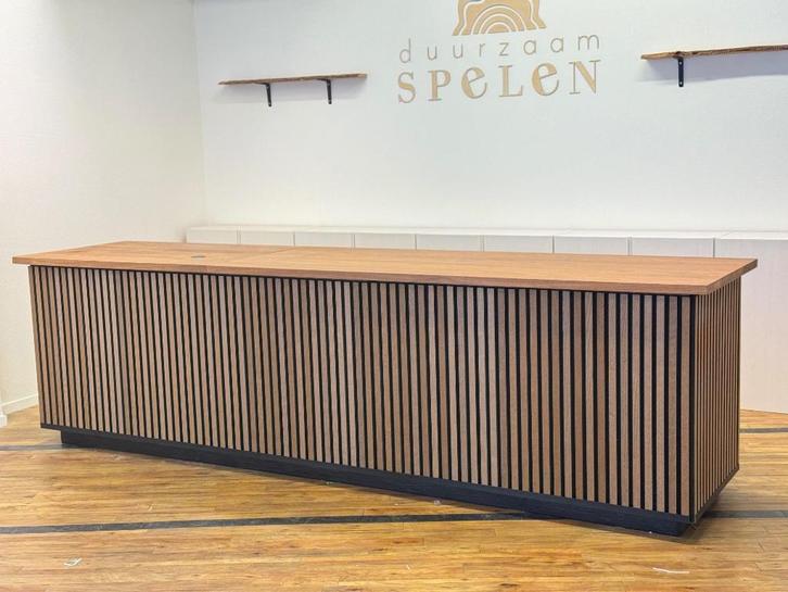 Mooie houten toonbank/balie 3 meter, Zakelijke goederen, Kantoor en Winkelinrichting | Winkel en Inventaris, Ophalen