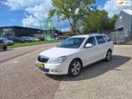 Skoda Octavia Combi 1.2 TSI Elegance Business Line AUTOMAATB, Euro 5, Gebruikt, 4 cilinders, Wit