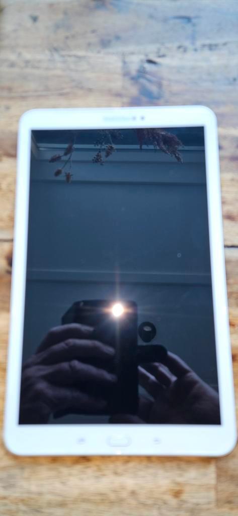 Samsung Galaxy Tab A6 16GB + Hoesje, Computers en Software, Android Tablets, Gebruikt, Wi-Fi, 10 inch, 16 GB, Ophalen of Verzenden