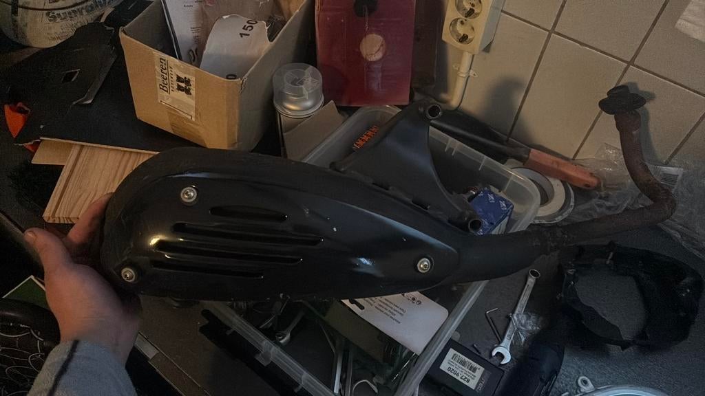 Standaard uitlaat vespa sprint /primevera 2V/2klepper, Ophalen of Verzenden