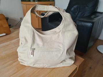 Prachtige Italiaan leren tas. beschikbaar voor biedingen