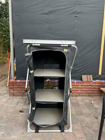 Campingkast - 120cm hoog - In Keurige Staat beschikbaar voor biedingen