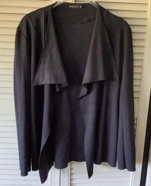zwart jasje maat M merk Ambika, Kleding | Dames, Jasjes, Kostuums en Pakken, Zo goed als nieuw, Jasje, Maat 42/44 (L), Zwart, Ophalen