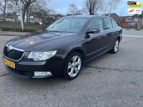 Skoda Superb 1.8 TSI Comfort / automaat / airco / cruise.con, Auto's, Skoda, Bedrijf, Te koop, Superb, ABS, Airbags, Airconditioning