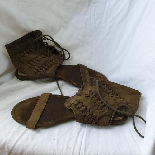 Gave sandalen. Mt 38. Merk Zara, Kleding | Dames, Schoenen, Zo goed als nieuw, Sandalen of Muiltjes, Bruin, Ophalen of Verzenden
