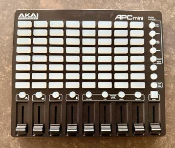 Te koop: AKAI APC mini MK1 beschikbaar voor biedingen