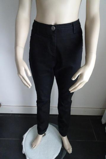 zwarte broek met wit randje maat 42 van Pescara beschikbaar voor biedingen