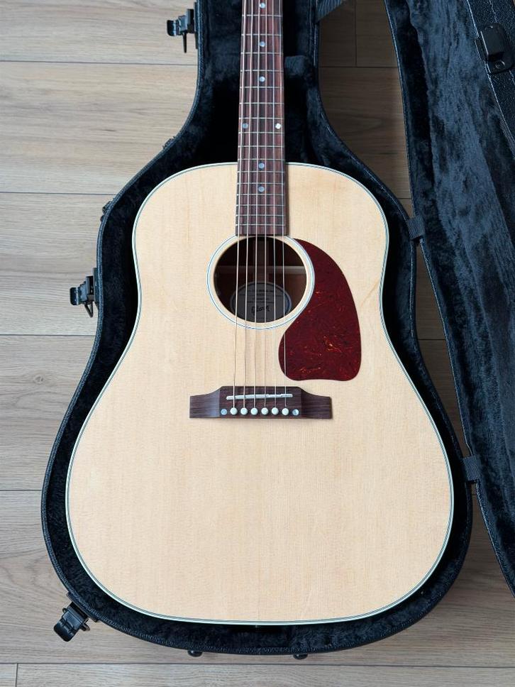 Gibson J-45 Standard VOS Antique Natural 2023, Muziek en Instrumenten, Snaarinstrumenten | Gitaren | Akoestisch, Zo goed als nieuw