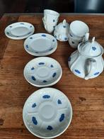 Bla blom servies jaren 60, Huis en Inrichting, Keuken | Servies, Ophalen of Verzenden, Gebruikt, Overige stijlen, Overige typen