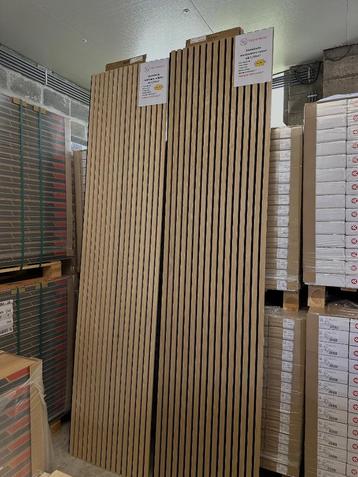 Akoestische wandpanelen beschikbaar voor biedingen