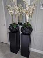 2 Pilaren zuilen met schelpenvazen met kunst orchideen set, Huis en Inrichting, Ophalen, Zo goed als nieuw