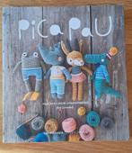 Haakboek PicaPau, met 20 amigurumidiertjes, Ophalen of Verzenden, Gebruikt