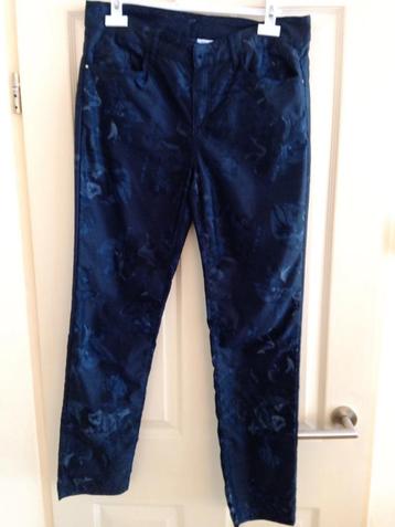 Donkerblauwe broek met print maat 42 beschikbaar voor biedingen