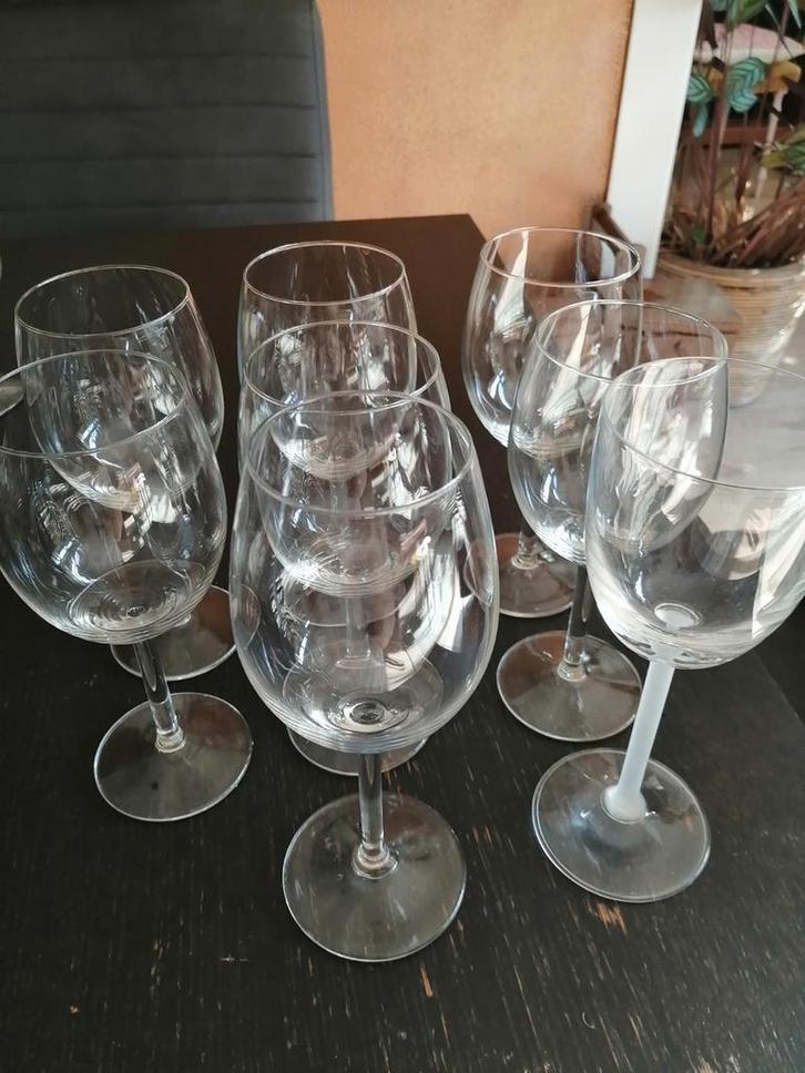 8 wijnglazen, Verzamelen, Glas en Borrelglaasjes, Zo goed als nieuw, Overige typen, Ophalen of Verzenden