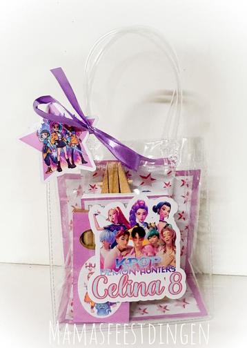 Traktatie kleurset in tasje kpop demonhunters beschikbaar voor biedingen