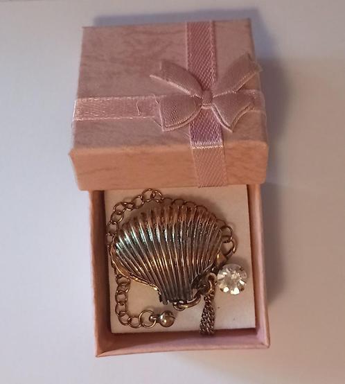 Ketting oud goud kleur schelp hangertje met Parel en Strass, Sieraden, Tassen en Uiterlijk, Kettingen, Nieuw, Overige materialen