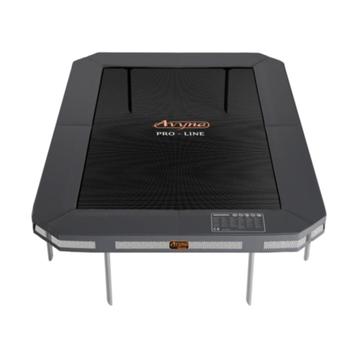 Avyna Trampoline rechthoek (gebruikt) beschikbaar voor biedingen
