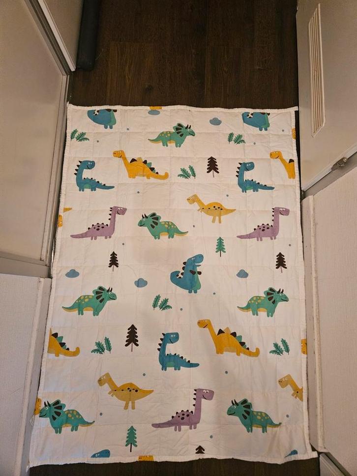 Ella Sleeps verzwaringsdeken kind - Dinosaurus print, Kinderen en Baby's, Dekens, Slaapzakjes en Inbakerproducten, Zo goed als nieuw