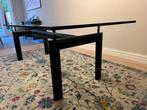 Le Corbusier LC6 glazen eettafel, Huis en Inrichting, Tafels | Eettafels, 200 cm of meer, Zo goed als nieuw, Glas, Rechthoekig