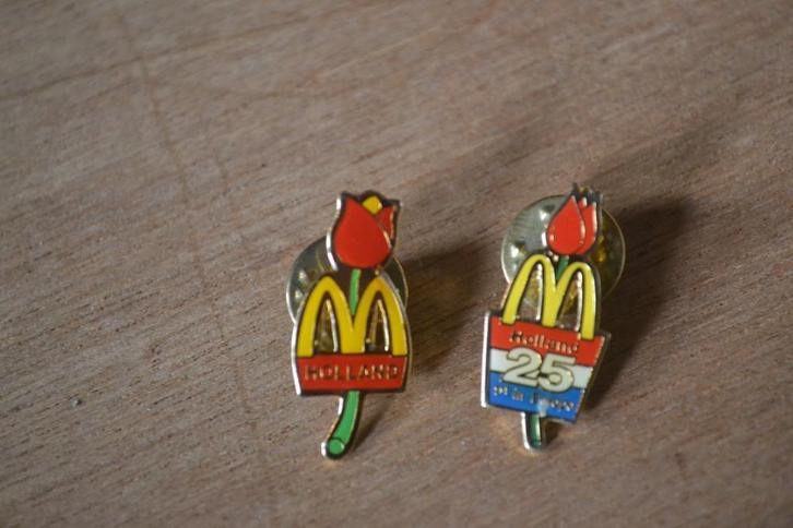 2 x vintage Pin McDonald's Nederland tulp, Verzamelen, Speldjes, Pins en Buttons, Zo goed als nieuw, Speldje of Pin, Overige onderwerpen
