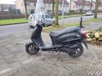 Scooter met wat schade, Fietsen en Brommers, Ophalen of Verzenden, Zo goed als nieuw, Overige modellen