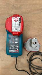 Makita acculader & 1 accu 12V, Doe-het-zelf en Verbouw, Gereedschap | Machine-onderdelen en Toebehoren, Ophalen, Gebruikt