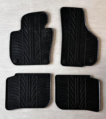 Rubber mattenset Skoda Superb 2015-2023 beschikbaar voor biedingen